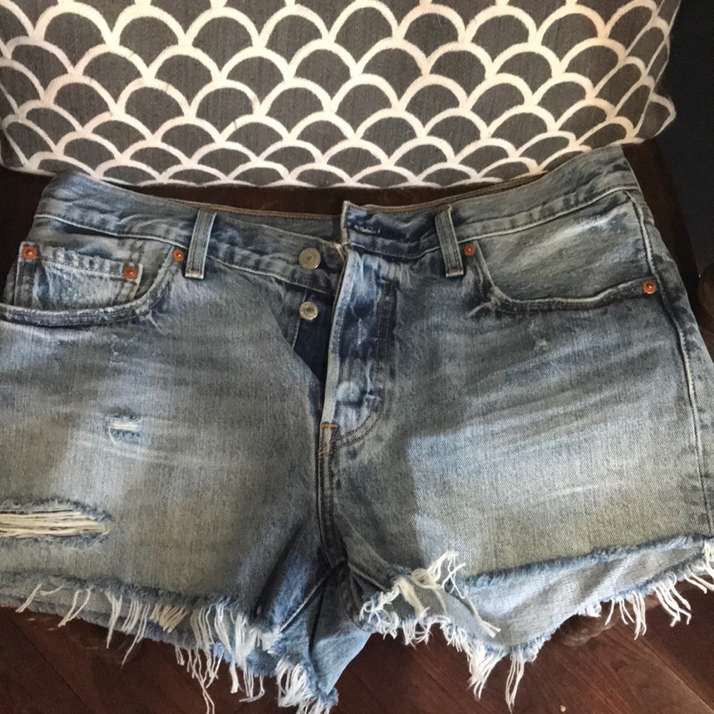 Levi’s denim shorts